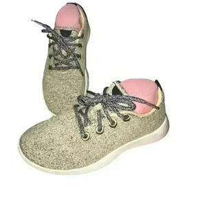 Women’s Allbirds Light Lime Green Wool Sneakers, Size 9‎